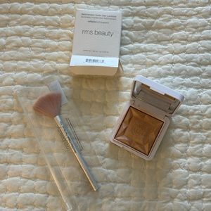 RMS Beauty Prosecco, Fizz hydra dew luminary with fan Brush